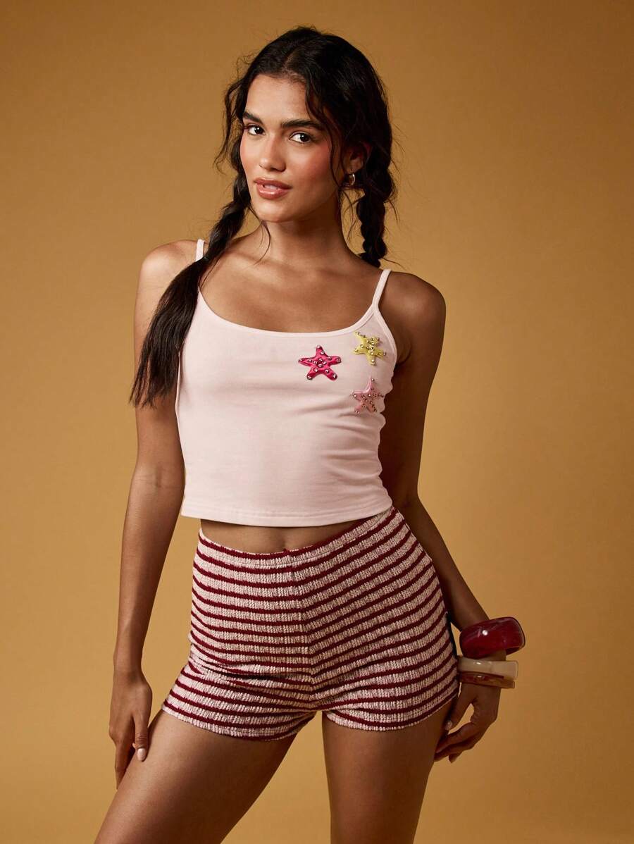 MISSGUIDED 海星装饰露脐吊带短款上衣，夏季吊带露脐上衣，亮片细节，适合节日、海滩、假日休闲穿着，无袖设计。 - 粉色 - 查看 1