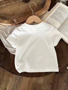 SHEIN "我愛我的奶奶"嬰兒女孩休閒字母印花短袖圓領T卹，夏季