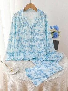 SHEIN Mädchen Tween Pyjama Set, hellblau mit Schmetterling Muster, Knopfleiste Langarm Oberteil und Hose, schwer entflammbare Stoffe, modisch & elegant