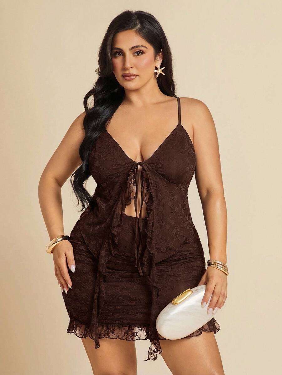 SHEIN BAE 大码女式蕾丝荷叶边吊带背心和百褶迷你裙两件套，春夏 - 咖啡棕 - 查看 1