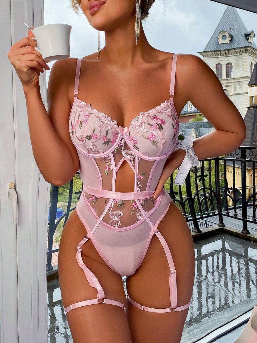 3pcs Floral Embroidery Mesh Underwire Teddy Bodysuit Lingerie - Baby Pink - View 1