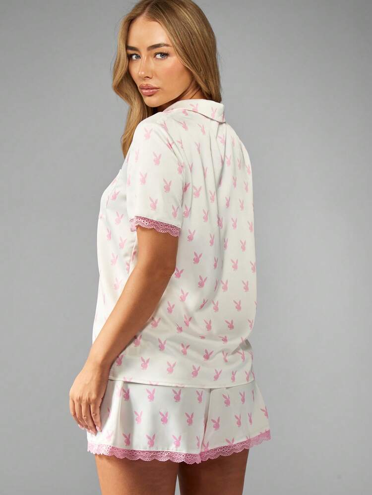 Missguided x Playboy Komplet piżamowy z koszulą i szortami zapinanymi na guziki i koronkową lamówką