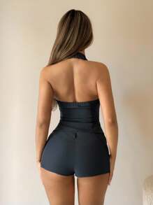 SHEIN ICON 女式深 V 领露背短款上衣，搭配系带装饰和同款超短裤，两件套，酒红色 - 灰色 - 查看 2