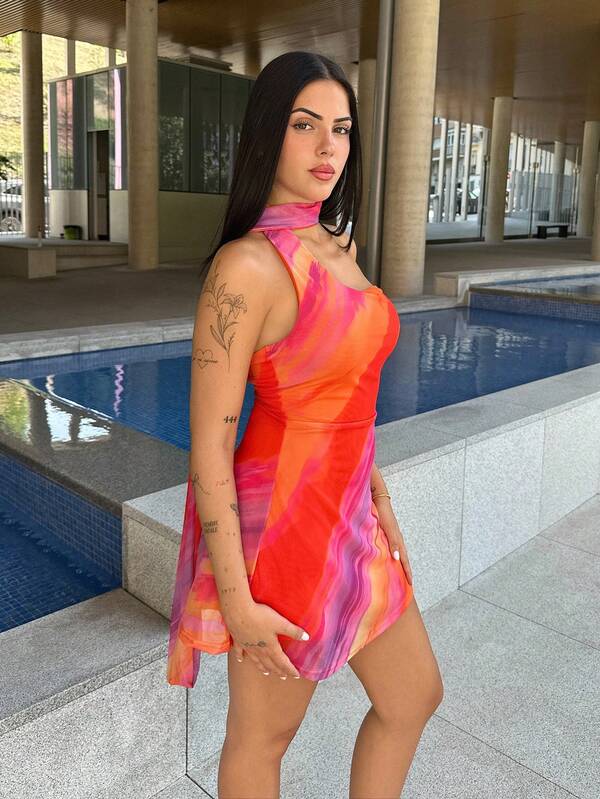 Lucia Bellido Women's Batik Print Sleeveless Mini Shift Dress, Fashionable Single Strap Summer Summer Outfits Summer Clothes Beach Outfits For Woman  Beach Vacation Vacation Outfits Woman Boho Tropical Vacation Woman Clothe Floral Backless  Orange Gradient Streamer Mini Dress Backless Straps Sexy Date Vacation Beach Summer Sunset Pattern Print,Rave Outfits Festival