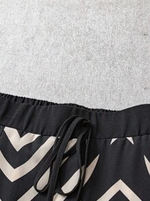 SHEIN Essnce 大码女装春夏时尚休闲宽松日常卡其色几何印花松紧腰阔腿裤、宽松裤、女式下装、度假装 - 棕色 - 查看 3