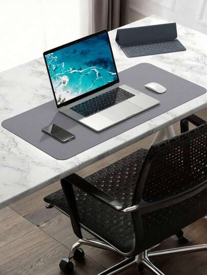 SHEIN 1 pieza Alfombrilla de escritorio grande de cuero Esterilla de escritura de cuero PU Alfombrilla de escritorio resistente al desgaste e impermeable Alfombrilla de escritorio de cuero resistente a altas temperaturas Alfombrilla de escritorio integrada para teclado de computadora Alfombrilla de ratón grande Alfombrilla de mesa de juegos de alta gama Alfombrilla de escritorio de cuero para volver a la escuela