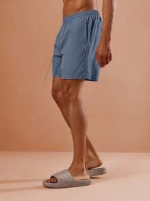 SUMWON 常规版型百慕大泳裤，夏季沙滩泳池适用，弹性腰带抽绳设计，舒适休闲，适合度假泳装、休闲服等多种场合。纯色款。 - 水鴨藍 - 查看 3