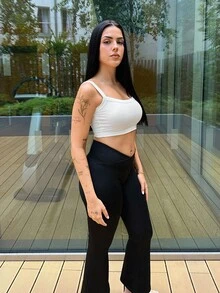 Lucia Bellido 女士休闲简约粗肩带吊带背心，短款，适合夏季 - 白色 - 查看 6