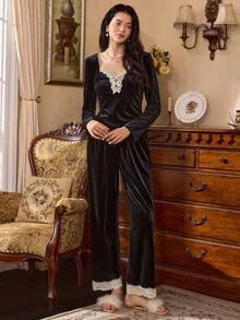 SHEIN 女士纯色丝绒撞色蕾丝拼接长袖上衣和裤子睡衣套装，秋冬服装，舒适保暖 - 黑色 - 查看 5