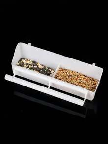 1 件家用多功能塑料喂鸟器 - 白色 - 查看 10