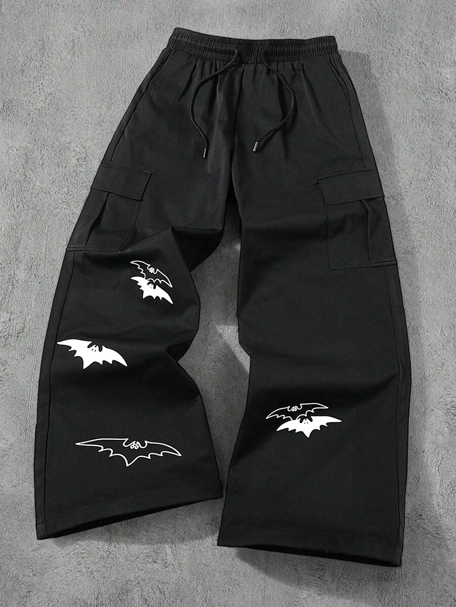 Manfinity EMRG Men Casual Bat Print Straight Leg Cargo Pants Men Black Cargo Pants With Bat Graphic Black Graphic Sweatpants Men Streetwear Cargo Pants Bat Print Pants Men Graphic Pants Halloween - Black - View 1