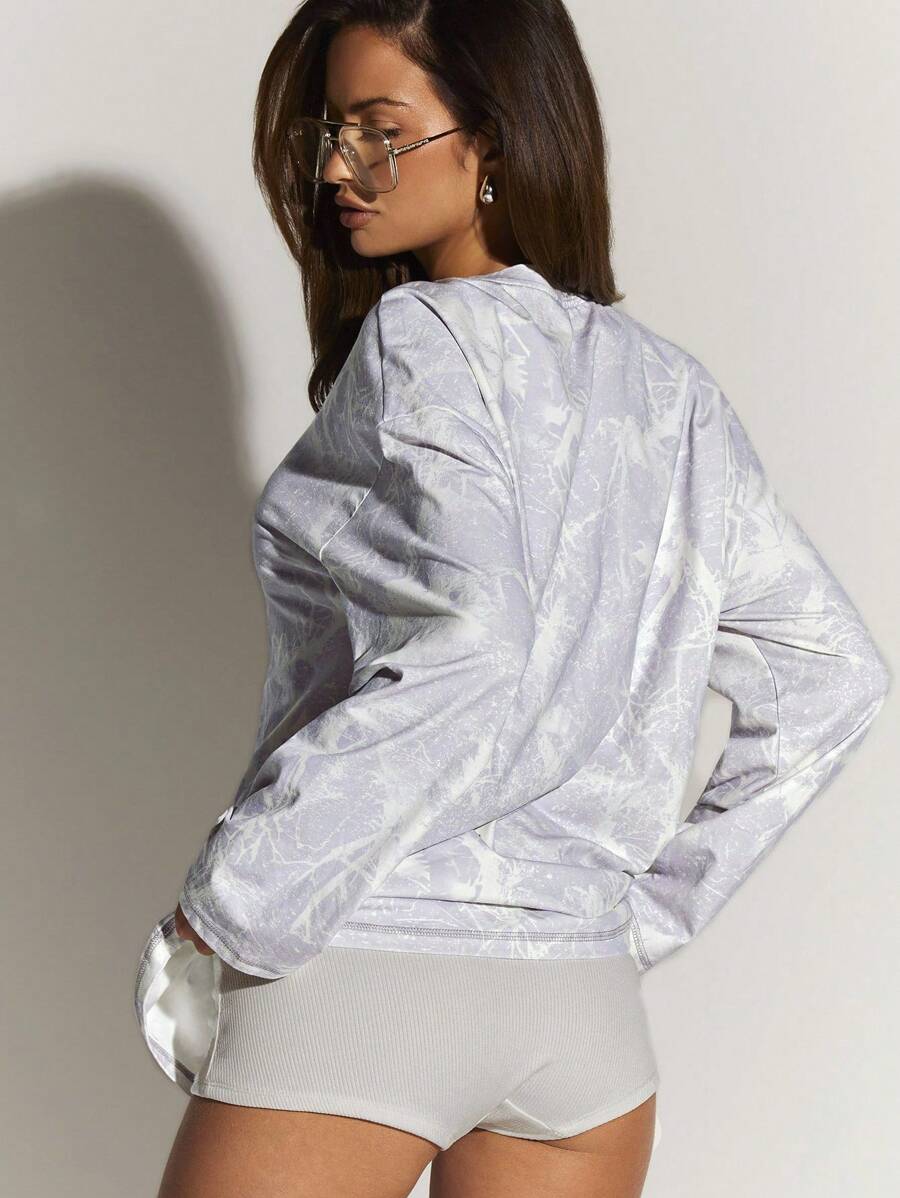 Athîral Women's Loose Fit Round Neck Dropped Shoulder Maple Leaf All-Over Print T-Shirt,Going Out Tops,Fall,Winter,Fall Clothes Plus Size