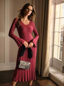 MOTF PREMIUM BELL SLEEVE PLEATED FLOWY HEM SLIM FIT SWEATER DRESS - Red - View 3