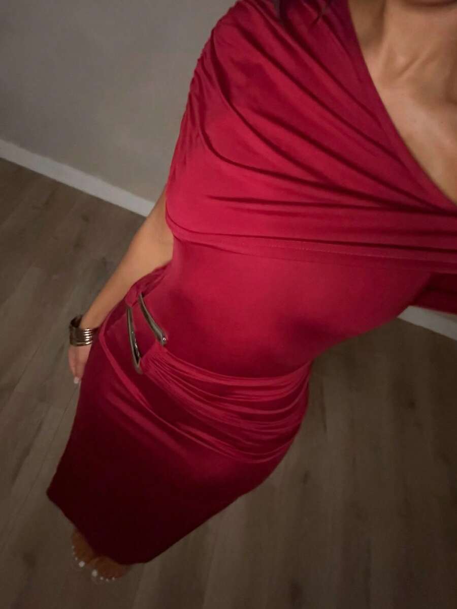 Glamine 女式不对称褶饰不对称肩部金属装饰束腰无袖连衣裙