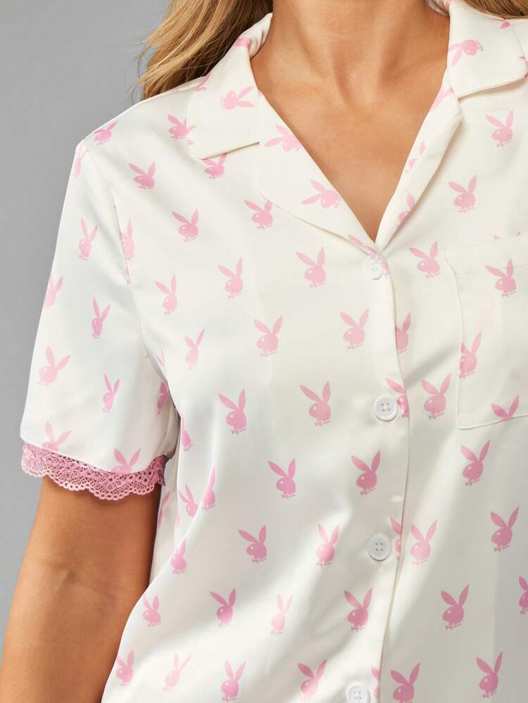 Missguided x Playboy Komplet piżamowy z koszulą i szortami zapinanymi na guziki i koronkową lamówką