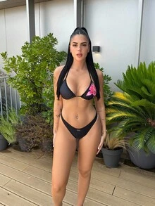 Lucia Bellido 花卉印花露背针织女式泳衣上衣，适合海滩度假 - 黑色 - 查看 5