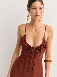 Nöista 层叠式长裙，荷叶边细节，胸部系带。轻盈飘逸的面料，完美契合圣约翰节、节日盛装以及温暖夏日。阳光风格的迷人之选。 - 紅色 - 查看 1