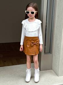SHEIN Ensemble T-shirt automne/hiver pour jeunes filles avec Top à manches longues côtelé à col rond blanc décoré d'un nœud et short décoré d'un nœud marron - Blanc - Voir 5
