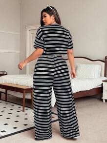 SHEIN EZwear 大码红色条纹T恤和裤子休闲两件套，夏季 - 黑色 - 查看 2