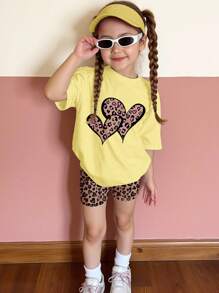 SHEIN Leap Crew 2 件套年轻女孩休闲简约短袖上衣和短裤套装，适合夏季