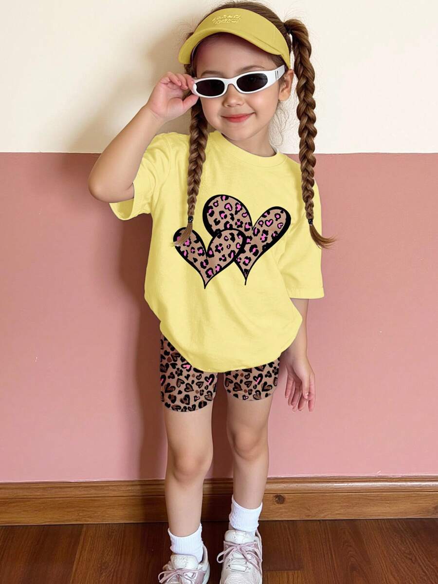 SHEIN Leap Crew 2 件套年轻女孩休闲简约短袖上衣和短裤套装，适合夏季