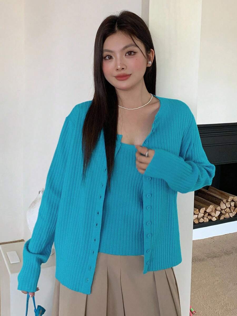 Dazy Plus 2pcs/Set Plus Size Women Solid Color Fitted Short Knitted Cardigan & Camisole Sweater Set, Spring/Autumn - Blue - View 1