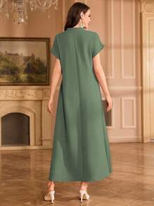 Al Najma Embroidered Collar Floral Raglan Sleeve Stand Collar Elegant Arabic Dress