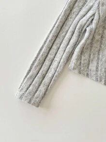 SHEIN 2-Piece Set For Baby Girls, Cute, Versatile, Casual, Warm, Simple Gray Long-Sleeved Turtleneck Top And Elastic Waist Flared Pants Set, Cute Autumn And Winter T-Shirt Set, Cutting-Edge Fashion Design, Can Be Worn Indoors And Outdoors, Versatile Autumn And Winter Warm And Fashionable, Parent-Child Outfit