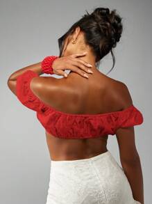 MISSGUIDED Off Shoulder Broderie Anglaise Crop Top Puff Sleeve Summer Boho Festival Beach Ruffle Floral Eyelet Feminine Vacation Holiday Christmas - Red - View 2