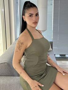 Lucia Bellido Vestido de mujer con escote halter y línea A en la cintura - Verde - Ver 3