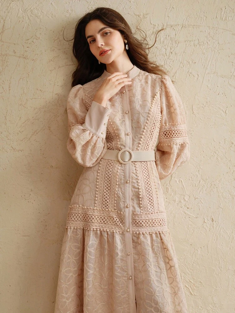 Vestito lungo monopetto con vita stretta, maniche a lanterna e ricamo in stile retrò francese, adatto come outfit per compleanni o autunno per le donne