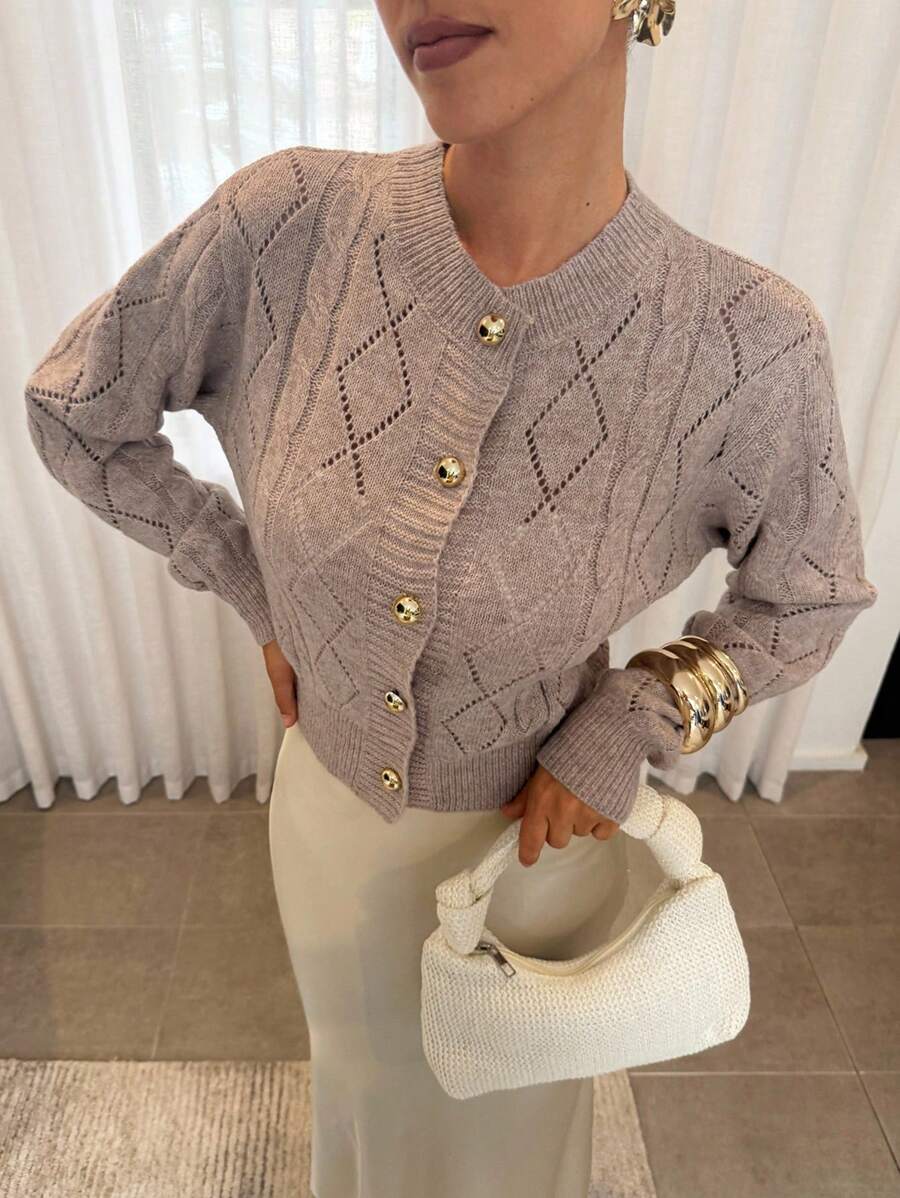 Lavishia 女士纯色长袖单排扣镂空休闲开衫 - 卡其色 - 查看 1