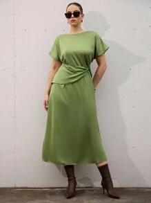 GENKIRA 森林绿圆领短袖连衣裙，圆领短袖装饰仿抽绳腰带，侧开衩飘逸裙，修身休闲野餐茶会加大码连衣裙 - 綠色 - 查看 3
