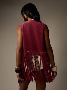 MISSGUIDED Chaleco sin mangas con tachuelas y flecos, estilo boho, festival, western, chaqueta de chalecos con detalles metálicos, look rockero y chic