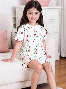 SHEIN 女大童櫻桃圖案木耳邊T恤和短褲睡衣套裝