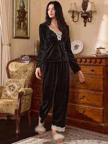 SHEIN 女士纯色丝绒撞色蕾丝拼接长袖上衣和裤子睡衣套装，秋冬服装，舒适保暖 - 黑色 - 查看 4