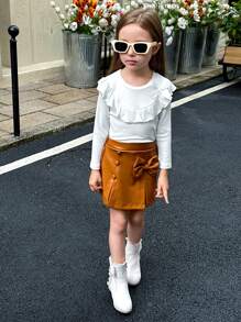 SHEIN Ensemble T-shirt automne/hiver pour jeunes filles avec Top à manches longues côtelé à col rond blanc décoré d'un nœud et short décoré d'un nœud marron - Blanc - Voir 2