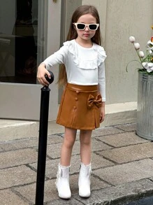 SHEIN Ensemble T-shirt automne/hiver pour jeunes filles avec Top à manches longues côtelé à col rond blanc décoré d'un nœud et short décoré d'un nœud marron - Blanc - Voir 3