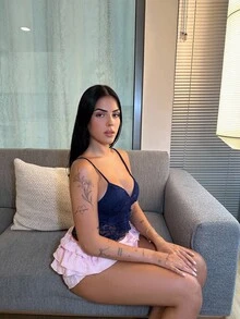 Lucia Bellido Camiseta sin tirantes transparente de encaje en color liso de verano, sensual - Azul Marino - Ver 4