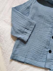 SHEIN Vintaside Kids 幼儿男童可爱舒适休闲时尚褶皱纱布浅蓝色连帽长袖开衫上衣和裤子套装 - 霧霾藍 - 查看 10