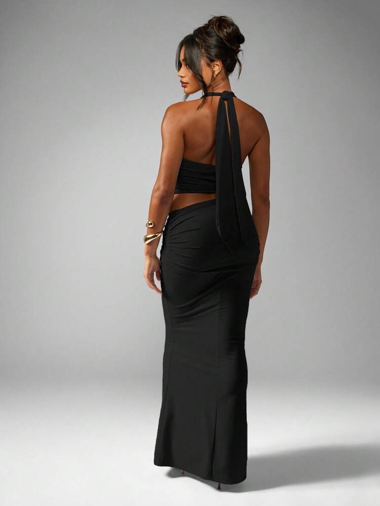 MISSGUIDED Halter Neck Crop Top And Maxi Skirt Co Ord
