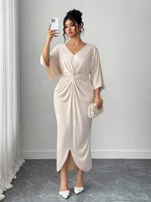 Elenzga 大码女式优雅针织高弹力V领扭纹设计蝙蝠袖中长连衣裙 - 杏色 - 查看 4