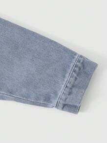 Damen leicht gewaschene blaue Lässig Minimalistische Mode Taschen Langarm Denim Jacke, Damen blaue Oversized Crop Denim Jacke - Helle Waschung - Übersicht 4