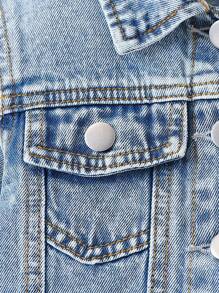 SHEIN Vintaside Kids 年轻女孩牛仔夹克和外套，秋冬新品，时尚休闲学院风，百搭日常穿搭，简约牛仔夹克设计，搭配卫衣和T恤，初秋单品，女孩牛仔外套，浅水洗蓝色经典复古女孩牛仔夹克 - 淺色水洗藍 - 查看 6