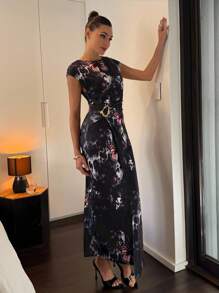 Lavishia Black Leopard Print Elastic Rib Knit Round Neck Short Sleeve Metal Button Decor Waist Fitted Long Dress, Fashionable Influencer Style Sexy Dress - Black - View 3
