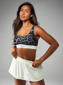 MISSGUIDED Leopard Print Sports Bralette Medium Coverage Animal Print Yoga Running Wear Scoop Neck Elasticated Band - Grey - View 5