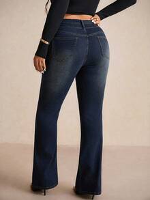 Elaquor Oversized Blue Jeans With A High Waist And Slim Fit. Comfortable And High-Stretch Denim. French And Elegant Flared Jeans Perfect For Autumn. - Dark Wash - View 3