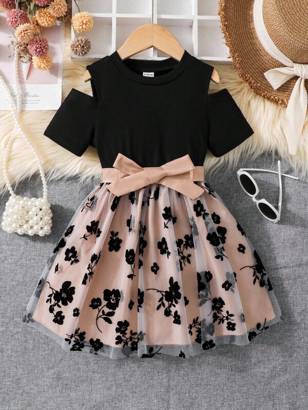 SHEIN Young Girl Off-The-Shoulder Short Sleeve Floral Mesh Splice Pullover Dress, Paired With A Belt, Suitable For A Ladylike Style