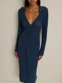 Nöista 午夜蓝针织裹身裙。适合秋季女装、冬季女装、教堂女装、优雅婚礼宾客装扮，或精致商务休闲叠穿，轻松打造四季造型。 - 藍色 - 查看 5