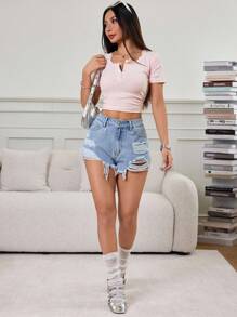 SHEIN PETITE 女式休闲破洞磨边牛仔短裤，带口袋 - 淺色水洗藍 - 查看 5